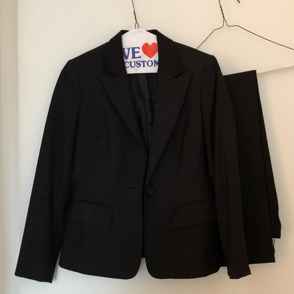 Black business pants suit with blazer - size 2P